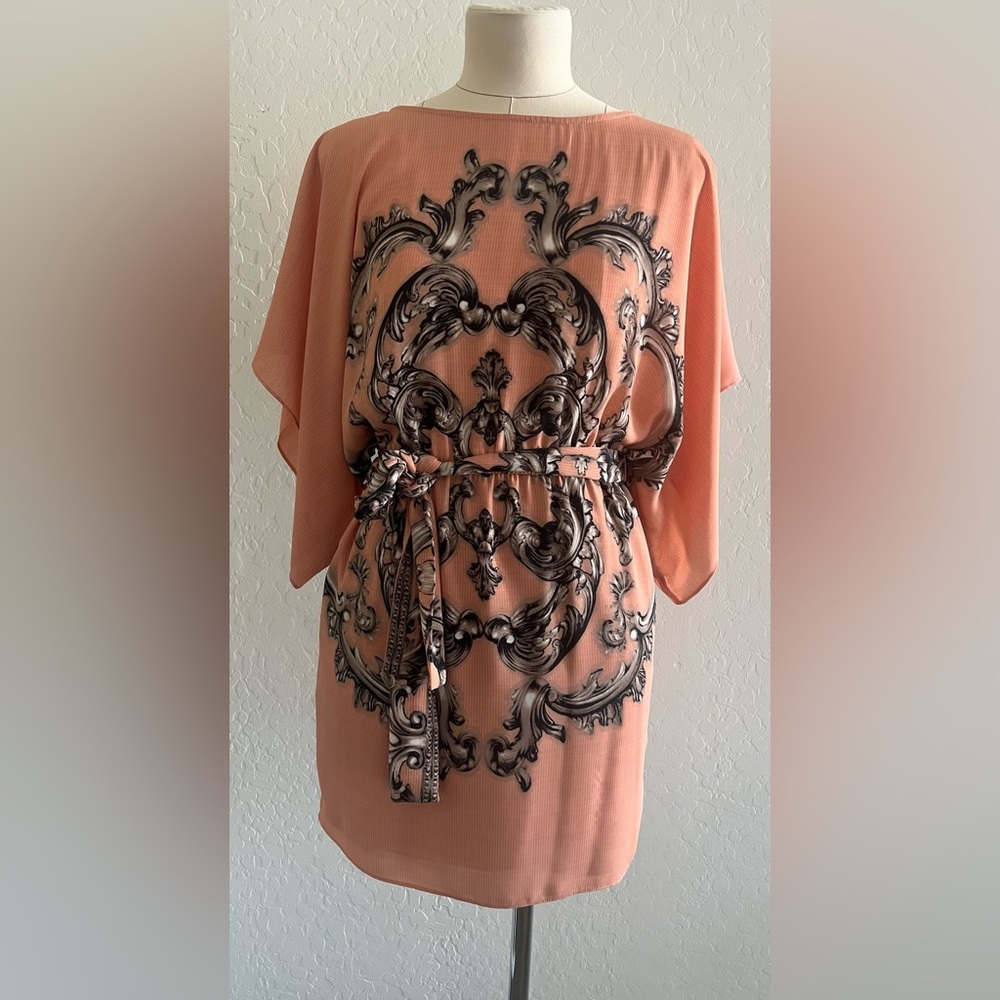 LOIS BCBG Papaya Dress XXS         Elegant Peach and Black Patterned Dress